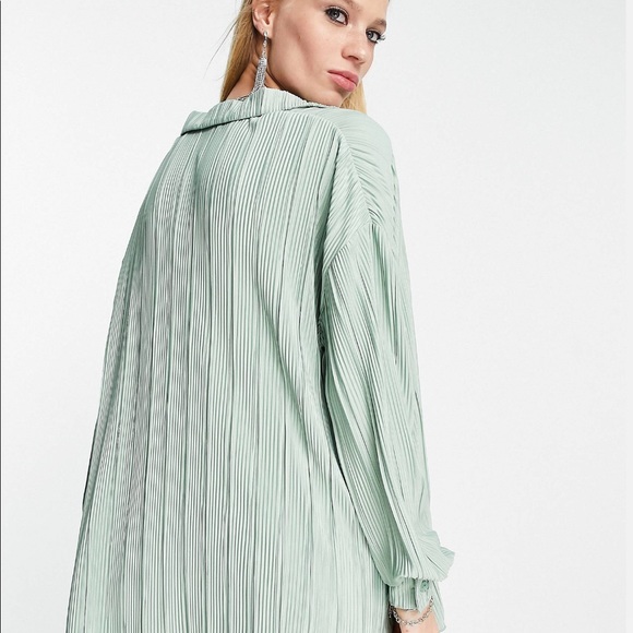 4th & Reckless Oversized Sage Green Plisse Shirt - US size 6 - Picture 4 of 8